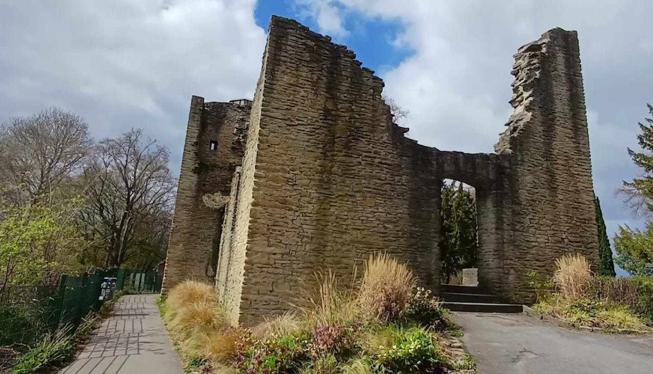 Hohensyburg Burgruine, Dortmund, Germany, Germany